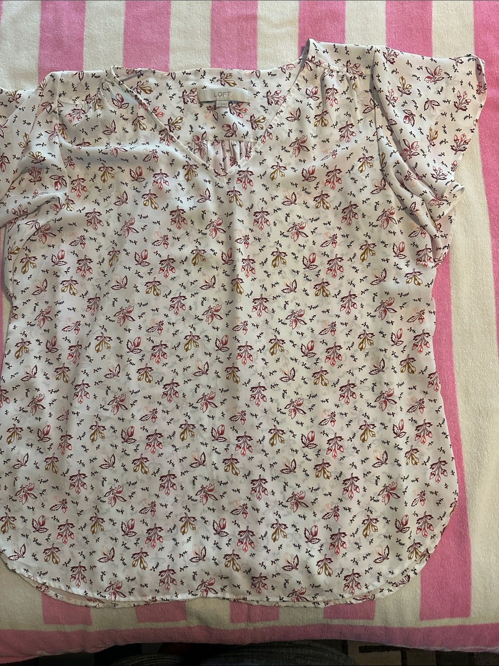 LOFT Cream Floral Short-Sleeve V-Neck Blouse